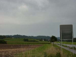 Kurzes Gewitter hinter Fichtenberg