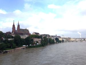 Basel – auch der Rhein führt Hochwasser