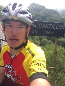 Der Col de Castillon ist zwar nur ein kleiner Col, in der Mittagshitze aber ganz schön schweißtreibend.