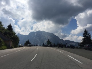 Parkplatz am höchsten Punkt der Roßfeld-Panoramastraße (1560 m)